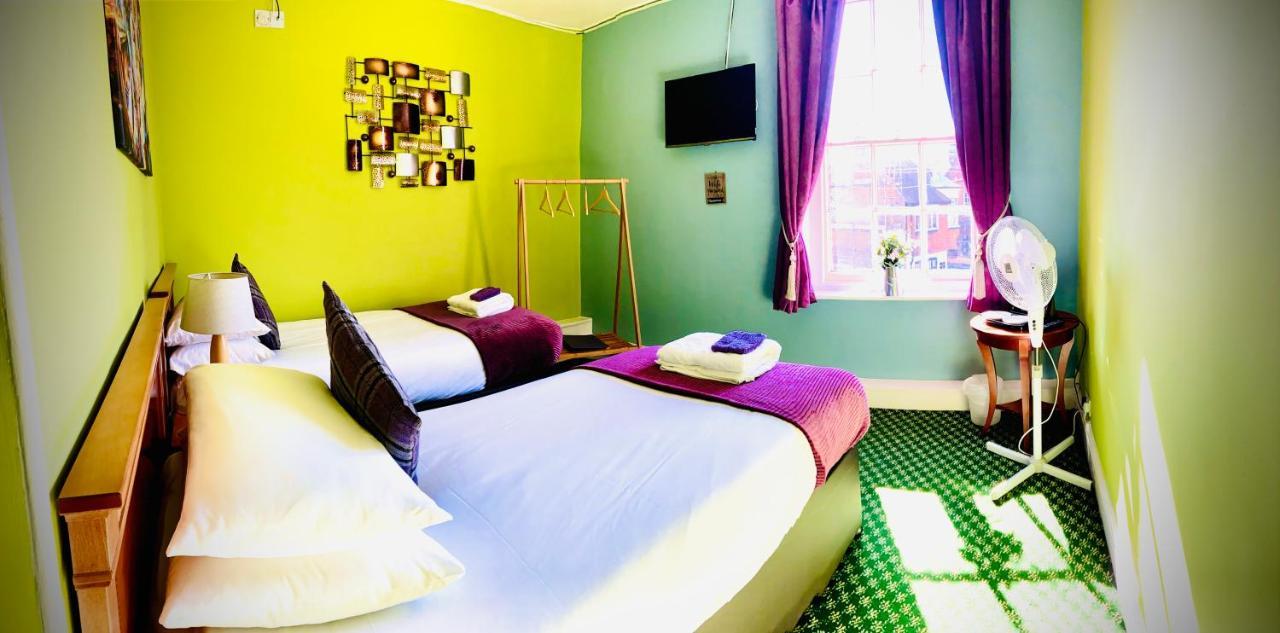 Fleur De Lis Hotel แซนด์วิช ภายนอก รูปภาพ