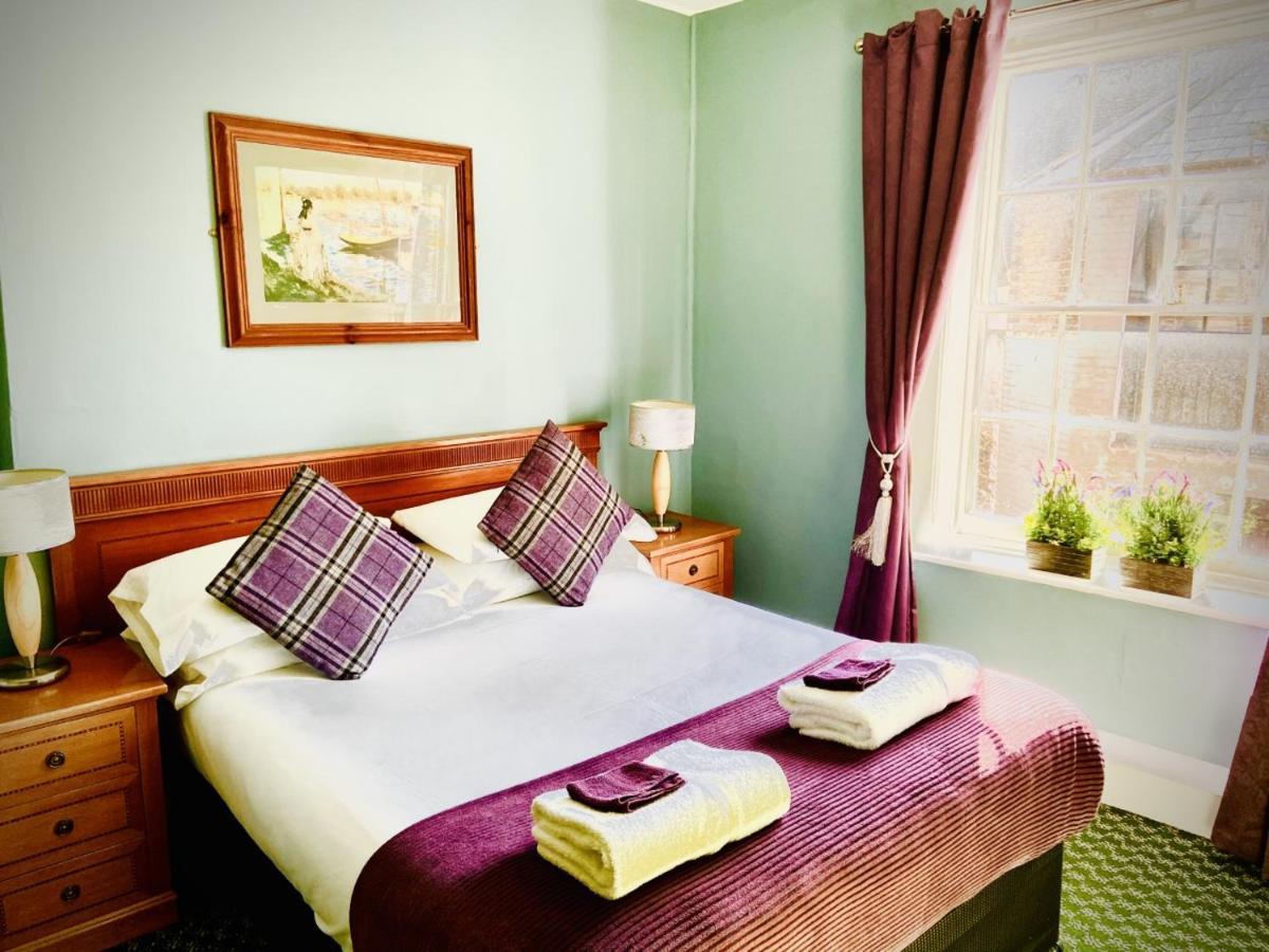 Fleur De Lis Hotel แซนด์วิช ภายนอก รูปภาพ